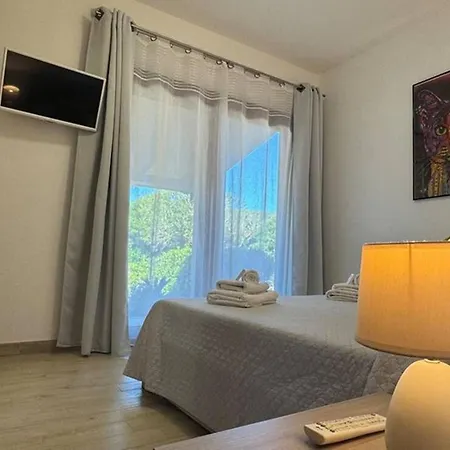 Premium Villa With Pool In Lu Bagnu - Perfect For Families & Groups *