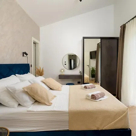 Premium Villa With Pool In Lu Bagnu - Perfect For Families & Groups *